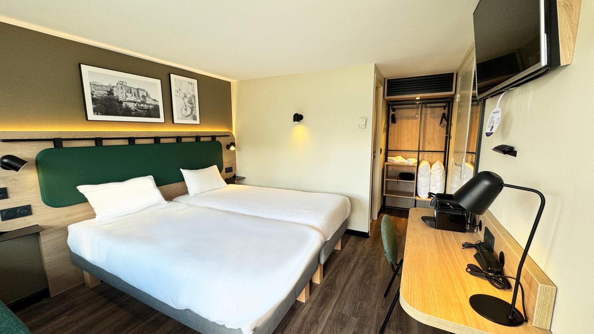 Hotel Campanile Bollene A7 Exteriér fotografie